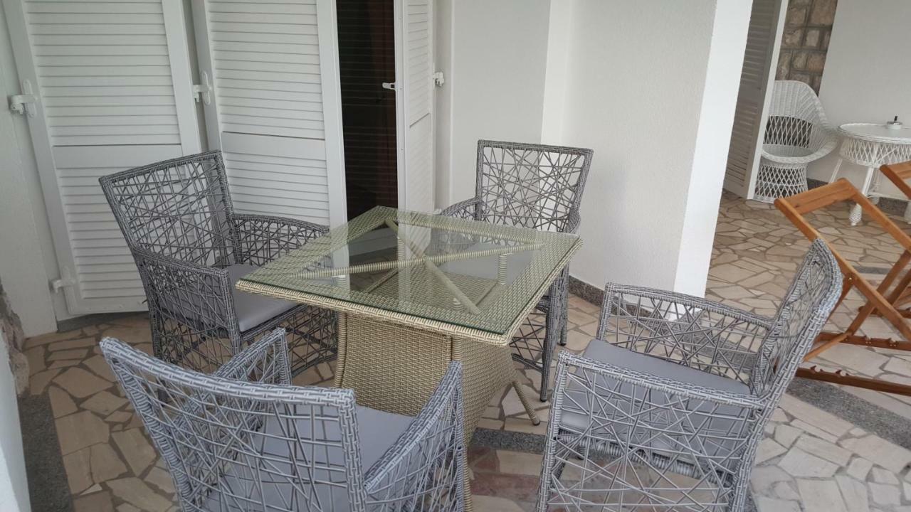 Dubravka Apartments Novi Vinodolski Exterior foto